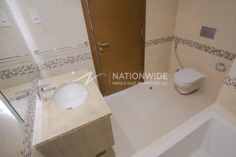 3 dormitorios Apartment en  Yas Island, UAE No. 3331 13