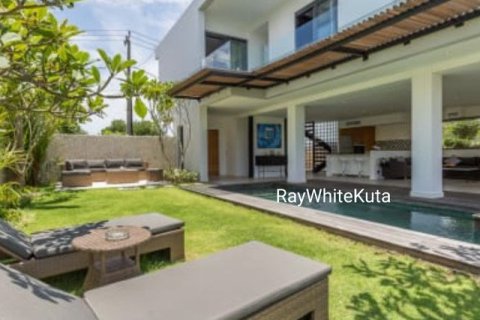 3 bedrooms Villa in Ungasan, Indonesia No. 23468 20