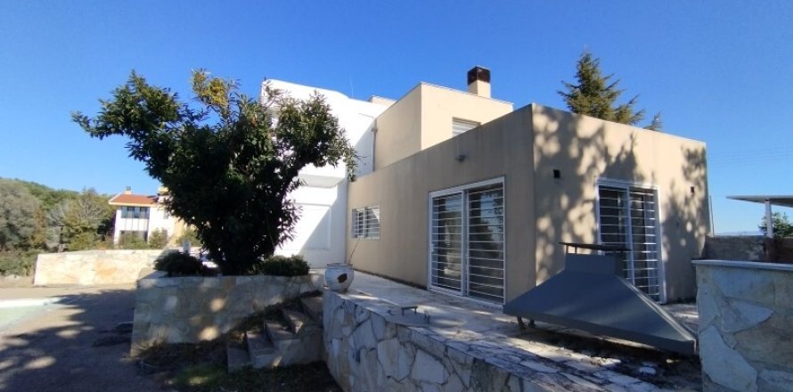 4 bedrooms Villa in Thermaic Gulf, Greece No. 54937