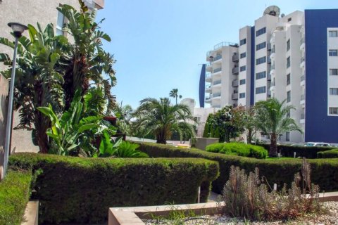 2 dormitorios Apartment en Limassol, Cyprus No. 50590 4