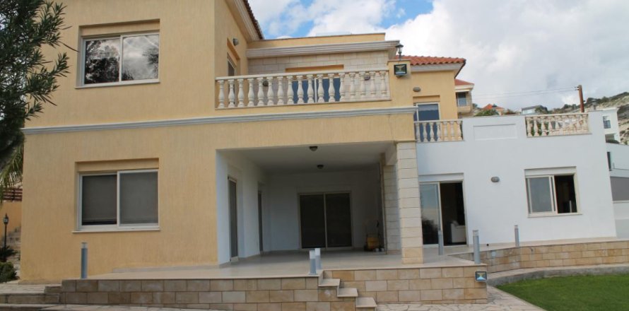 4 dormitorios Villa en Limassol, Cyprus No. 50592