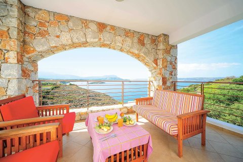 4 bedrooms Villa in Chania, Greece No. 24094 17