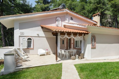 3 bedrooms House in Chalkidiki, Greece No. 56398 1