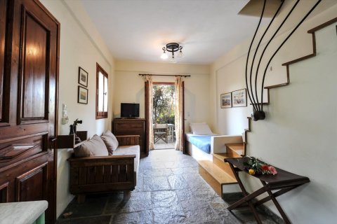 1170m² Negocio en Lesbos, Greece No. 57560 23