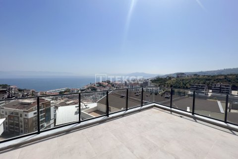 4+1 Apartment en Mudanya, Turkey No. 11914 16