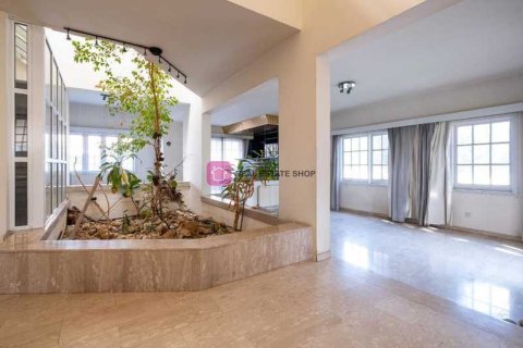 4 dormitorios House en Strovolos, Cyprus No. 75151 1