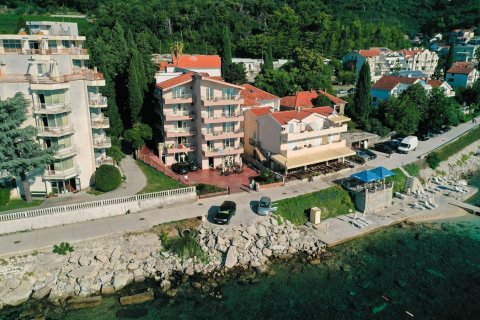 24 bedrooms Hotel in Herceg Novi, Montenegro No. 66905 2