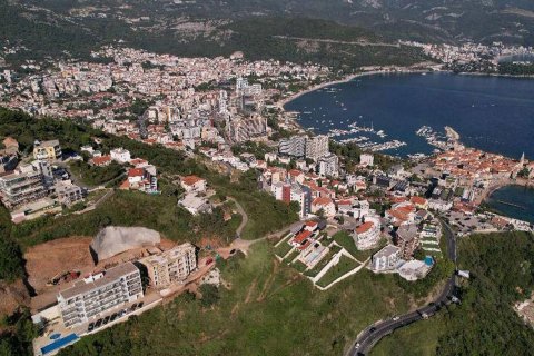 2 dormitorios Apartment en Budva, Montenegro No. 66903 7