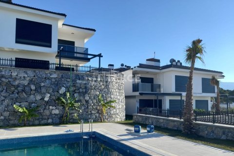 3+1 Villa à Kusadasi, Turkey No. 17617 12