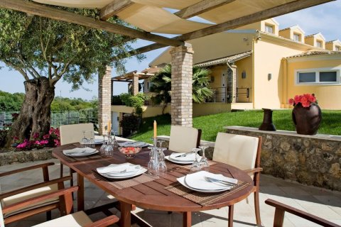 1055m² Villa à Corfu, Greece No. 58372 9