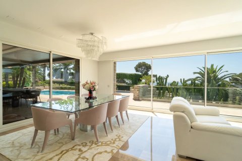 8 bedrooms Villa in Antibes, France No. 67973 8