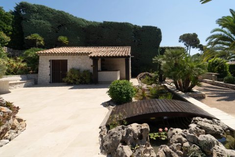 8 bedrooms Villa in Antibes, France No. 67973 18