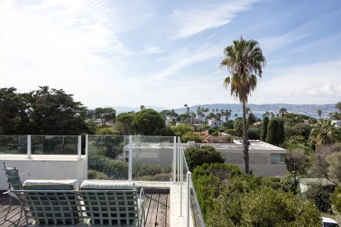 5 bedrooms Villa in Antibes, France No. 67972 18