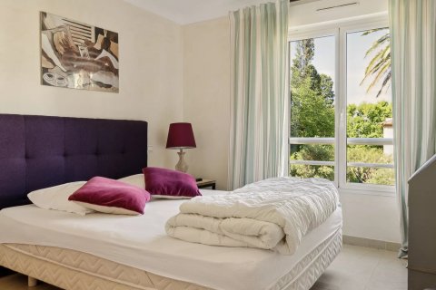 3 dormitorios Apartment en Antibes, France No. 67966 9