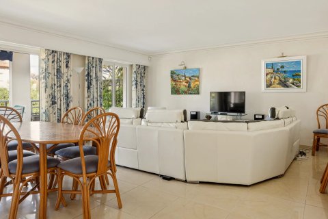 3 dormitorios Apartment en Antibes, France No. 67966 5