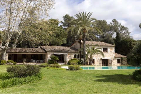 8 bedrooms Villa in La Colle-sur-Loup, France No. 67913 3