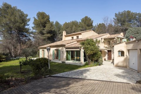 4 bedrooms Villa in Saint-Paul-de-Vence, France No. 67911 2