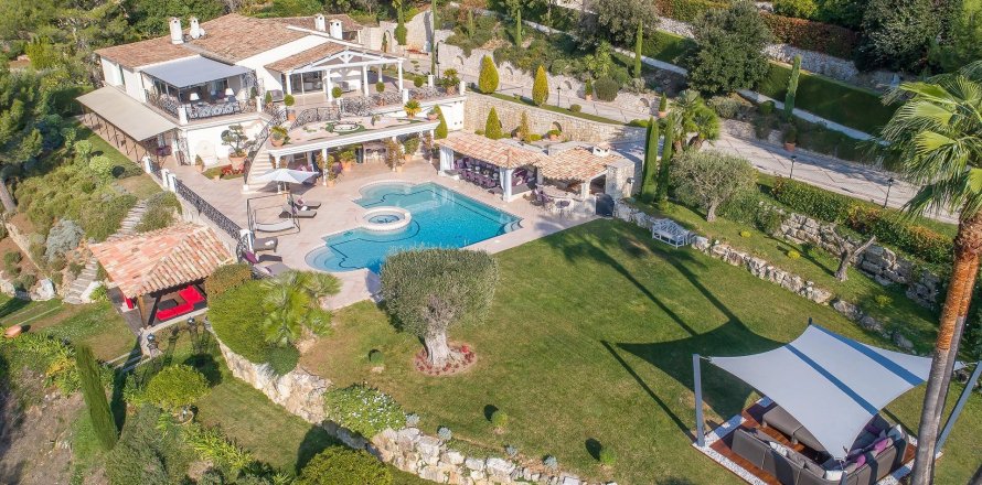 6 bedrooms Villa in La Colle-sur-Loup, France No. 67910