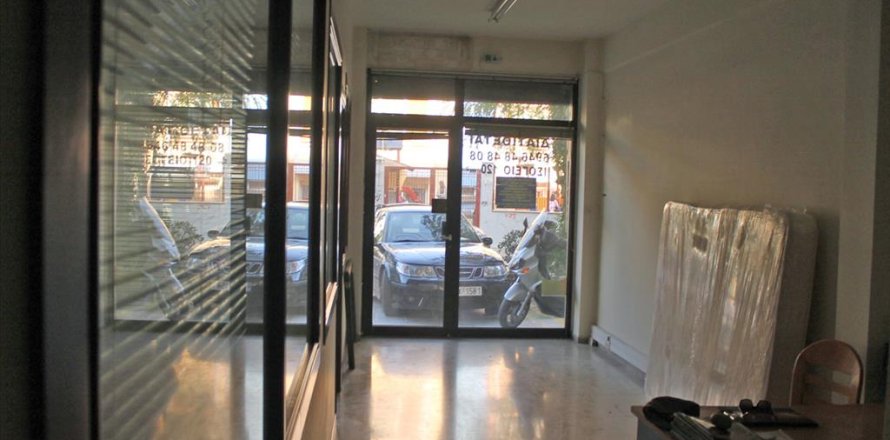 300m² Commercial property in Kalamaria, Greece No. 60028