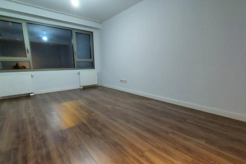 3+1 Apartment in Zeytinburnu, Turkey No. 14911 10