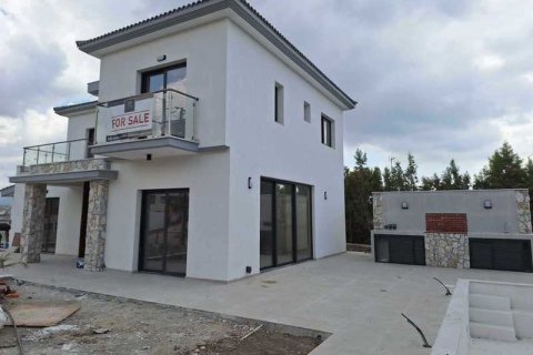 4 bedrooms House in Pyrgos, Cyprus No. 63139 1