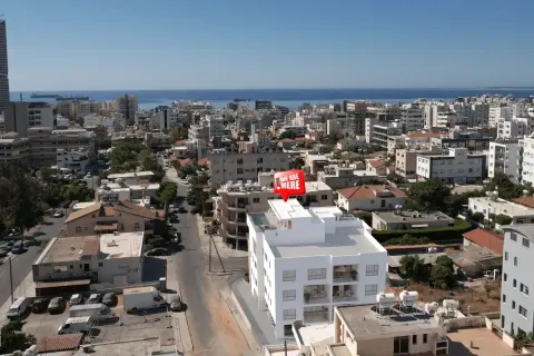 2 bedrooms Penthouse in Limassol, Cyprus No. 32465 14