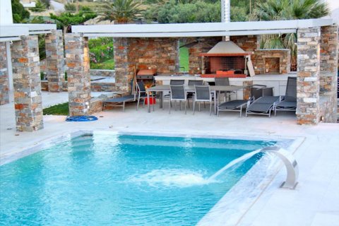 8 bedrooms Villa in Central Greece, Greece No. 49559 3