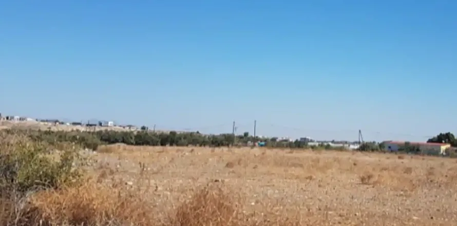 14661m² Land in Strovolos, Cyprus No. 35665