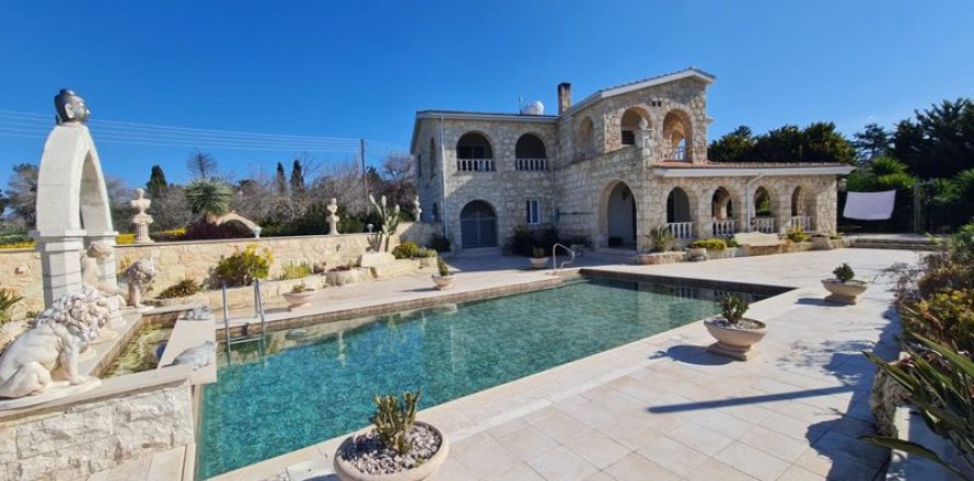 4 chambres House à Pano Arodes, Cyprus No. 36824