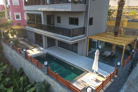 5 rooms Apartment in Mahmutlar, Turkey No. 21824 1