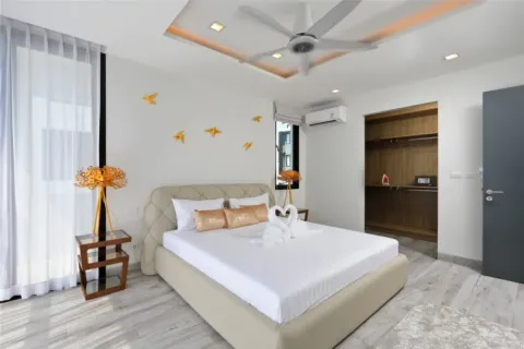 5 bedrooms Villa in Phuket, Thailand No. 2688 6