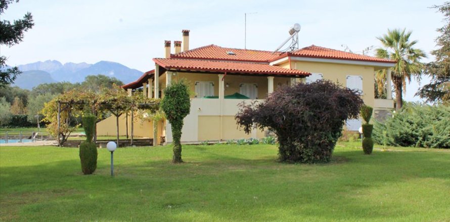 6 bedrooms Villa in Litochoro, Greece No. 56850