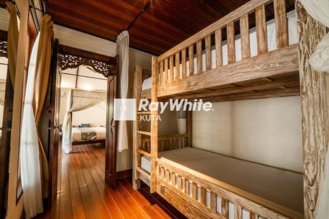 3 bedrooms Villa in Jimbaran, Indonesia No. 22668 8