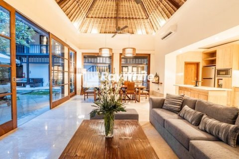 3 bedrooms Villa in Jimbaran, Indonesia No. 22668 5