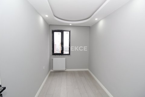 5+2 Apartment in Istanbul, Turkey No. 16143 10