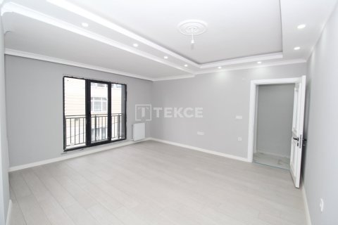 Квартира 5+2 в Стамбул, Турция №16143 4