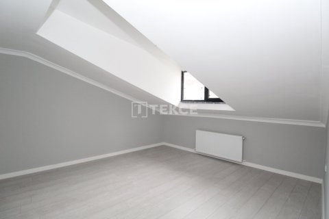 5+2 Apartment in Istanbul, Turkey No. 16143 12