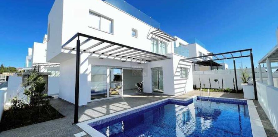 3 bedrooms House in Ayia Napa, Cyprus No. 28803