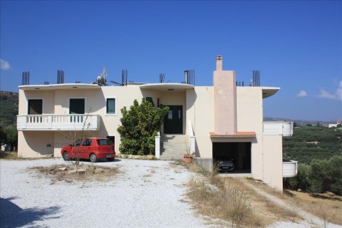 3 bedrooms Villa in Chania, Greece No. 57942 2