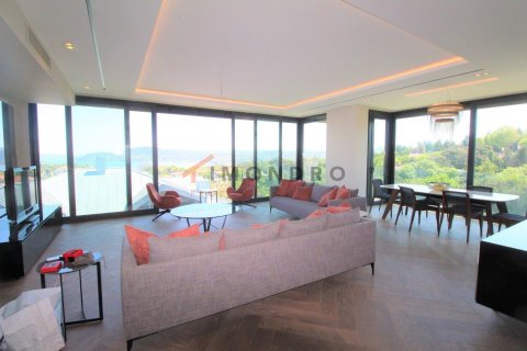 4+1 Apartment in Sariyer, Turkey No. 17726 10