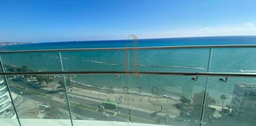 2 bedrooms Apartment in Germasogeia, Cyprus No. 77371