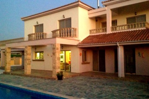 4 dormitorios Villa en Paphos, Cyprus No. 51351 12