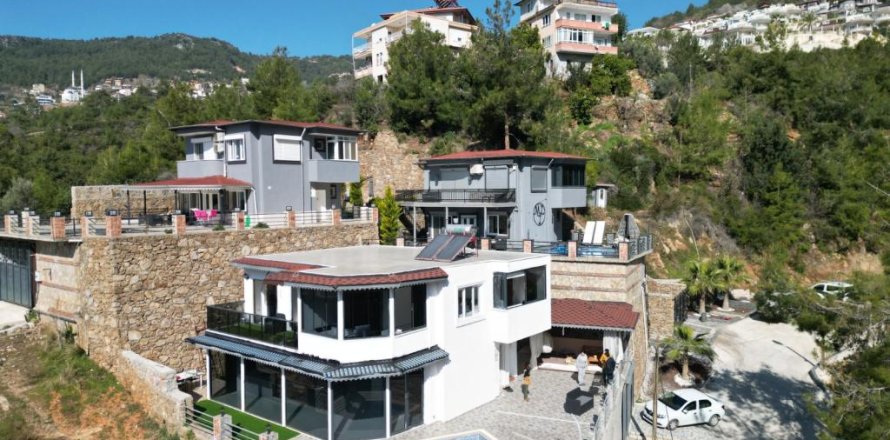 0+5 Villa in Alanya, Turkey No. 21636