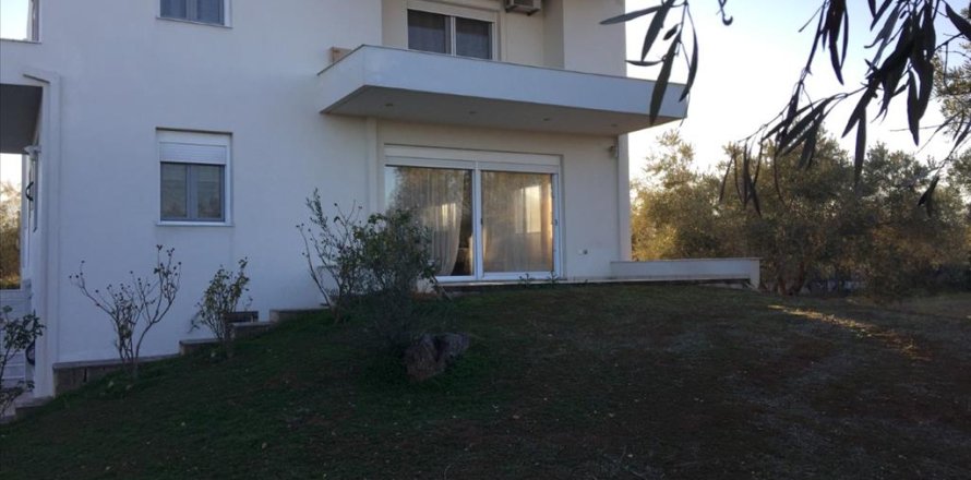 5 bedrooms Villa in Euboea, Greece No. 58483