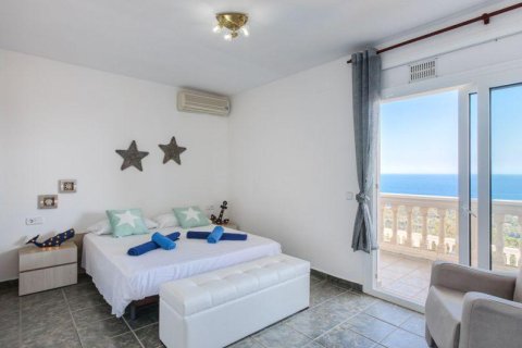 4 dormitorios House en Lloret de Mar, Spain No. 25648 9