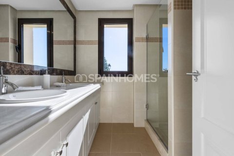 3 dormitorios Villa en Estepona, Spain No. 25671 25