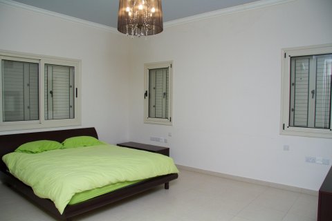 8 bedrooms Villa in Paphos, Cyprus No. 37482 16