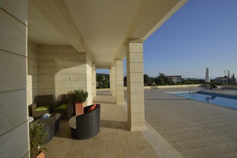 8 dormitorios Villa en Paphos, Cyprus No. 37482 8