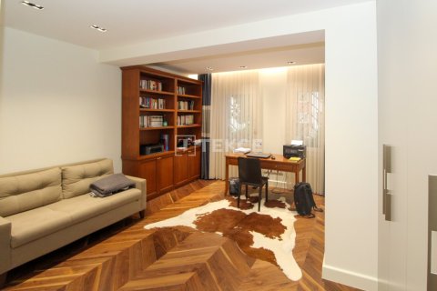 6+1 Villa en Istanbul, Turkey No. 20729 26