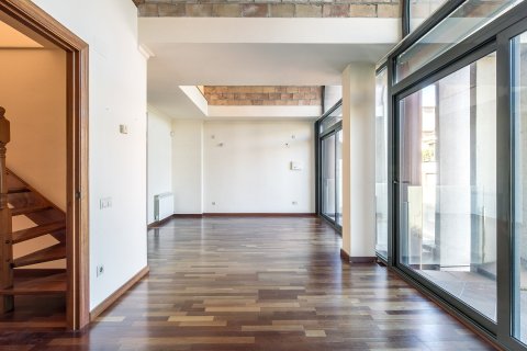 3 chambres Appartement à Sant Cugat Del Valles, Spain No. 25865 3